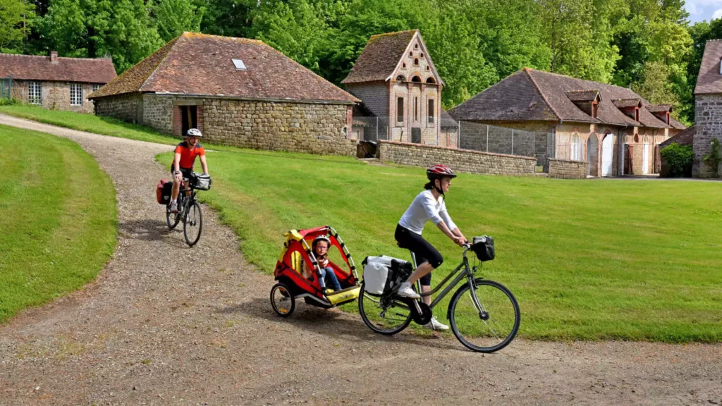 LA velo francette itineraire velo familial proche du camping les nobis anjou 5